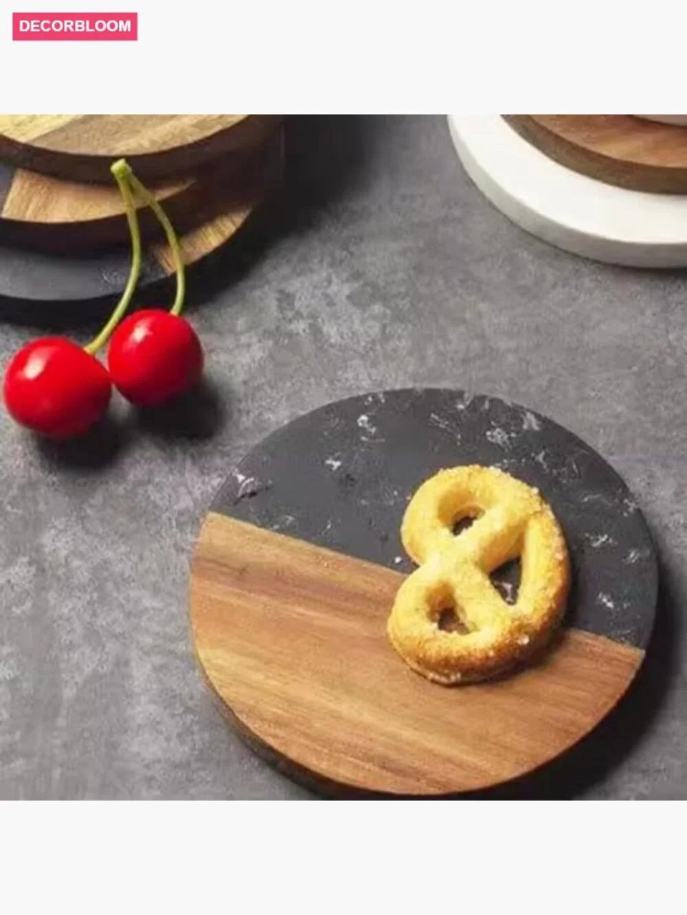 Set of 4 Round Coasters for Drinks, Modern Bar Accessories